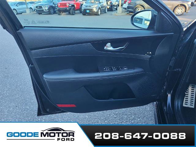 Used 2024 Kia Forte GT-Line w/ GT-Line Premium Package image 22