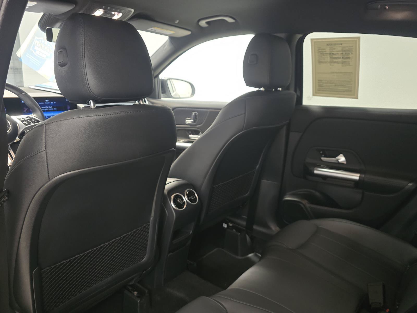 Used 2025 Mercedes-Benz GLA 250 image 21