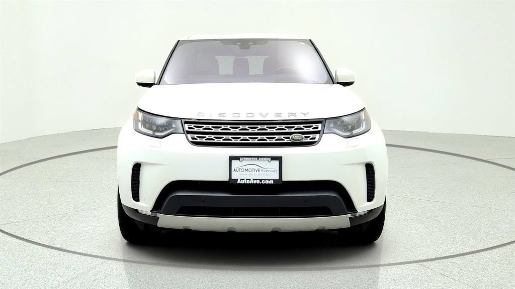 Used 2018 Land Rover Discovery HSE AWD/4WD image 2