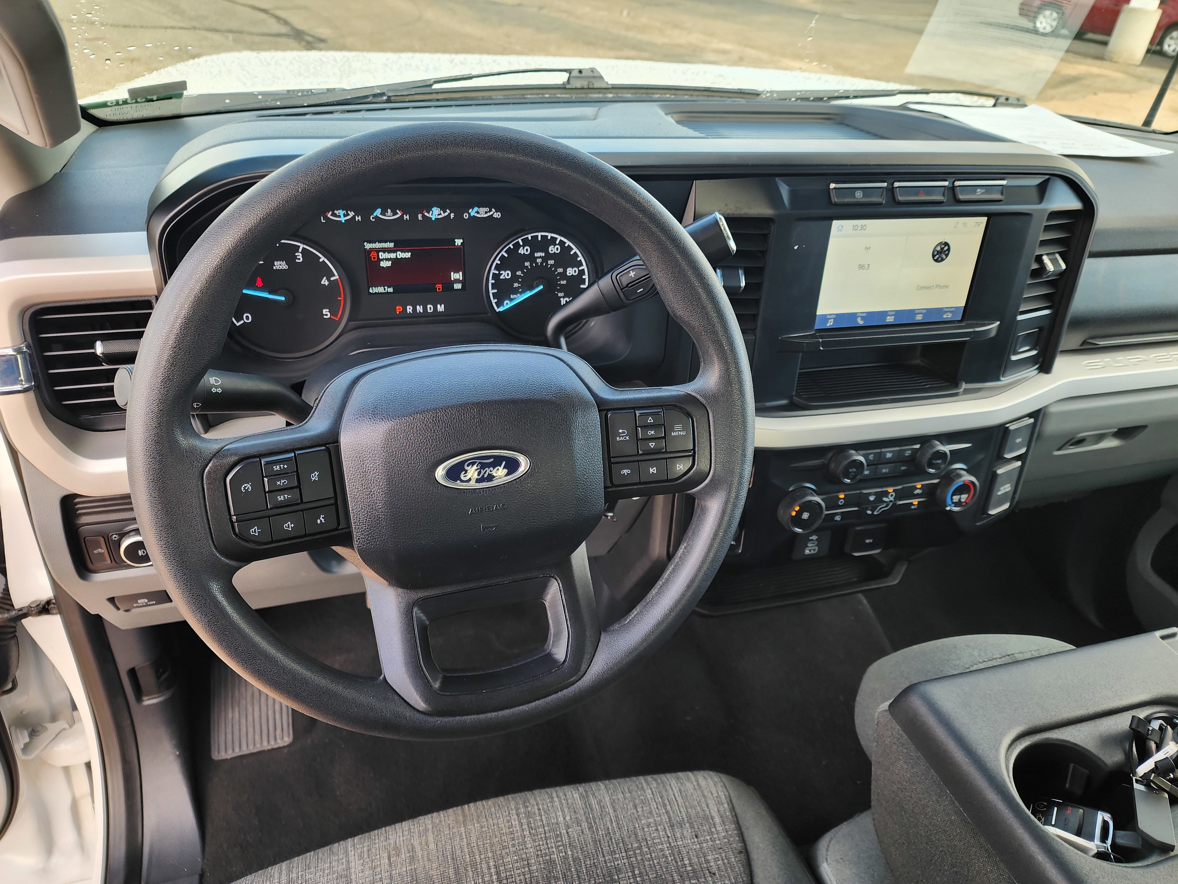 Used 2024 Ford F250 XLT image 2