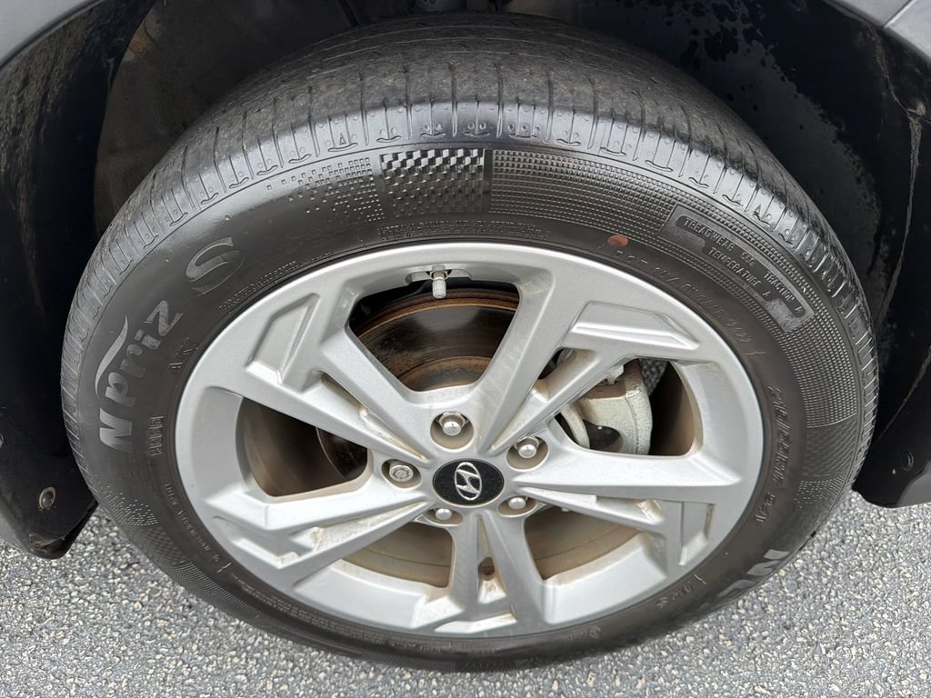 Used 2023 Hyundai Kona SEL FWD image 12