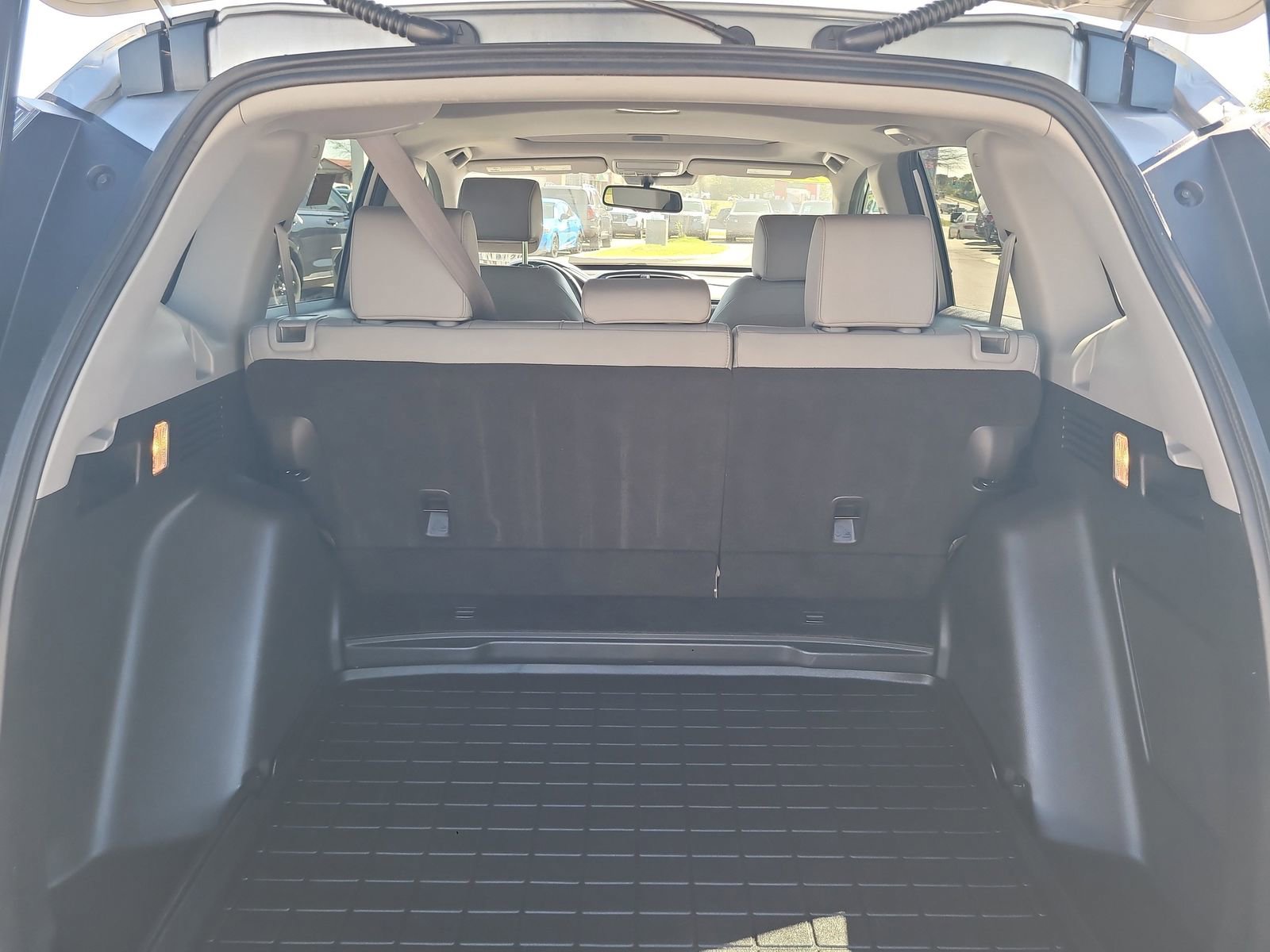 Used 2020 Honda CR-V Touring image 25