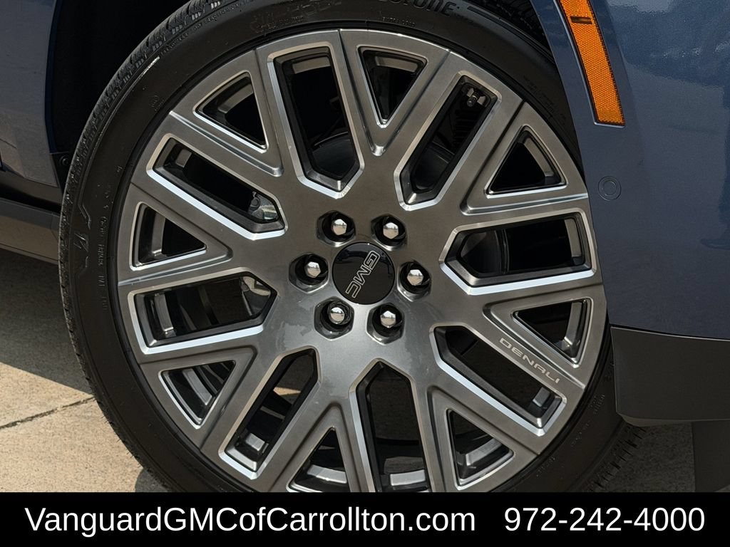 New 2026 GMC Yukon XL Denali Ultimate AWD/4WD image 9