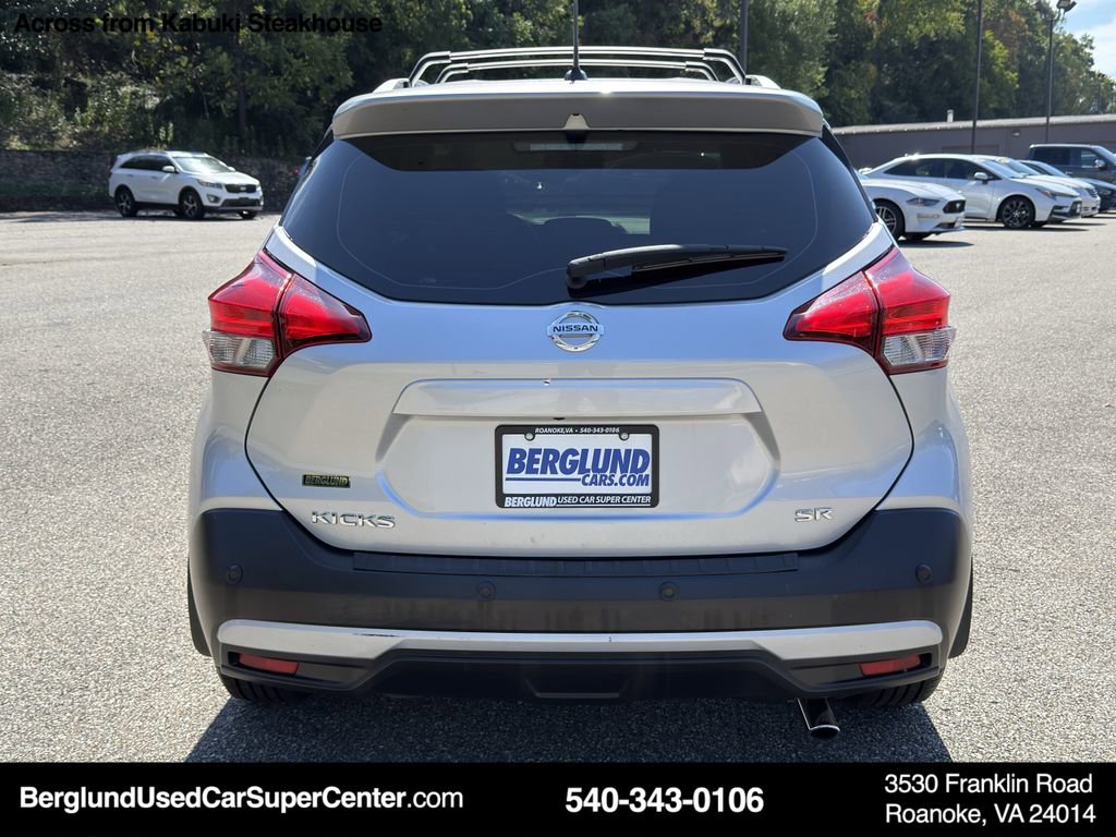 Used 2020 Nissan Kicks SR w/ Exterior Package image 5