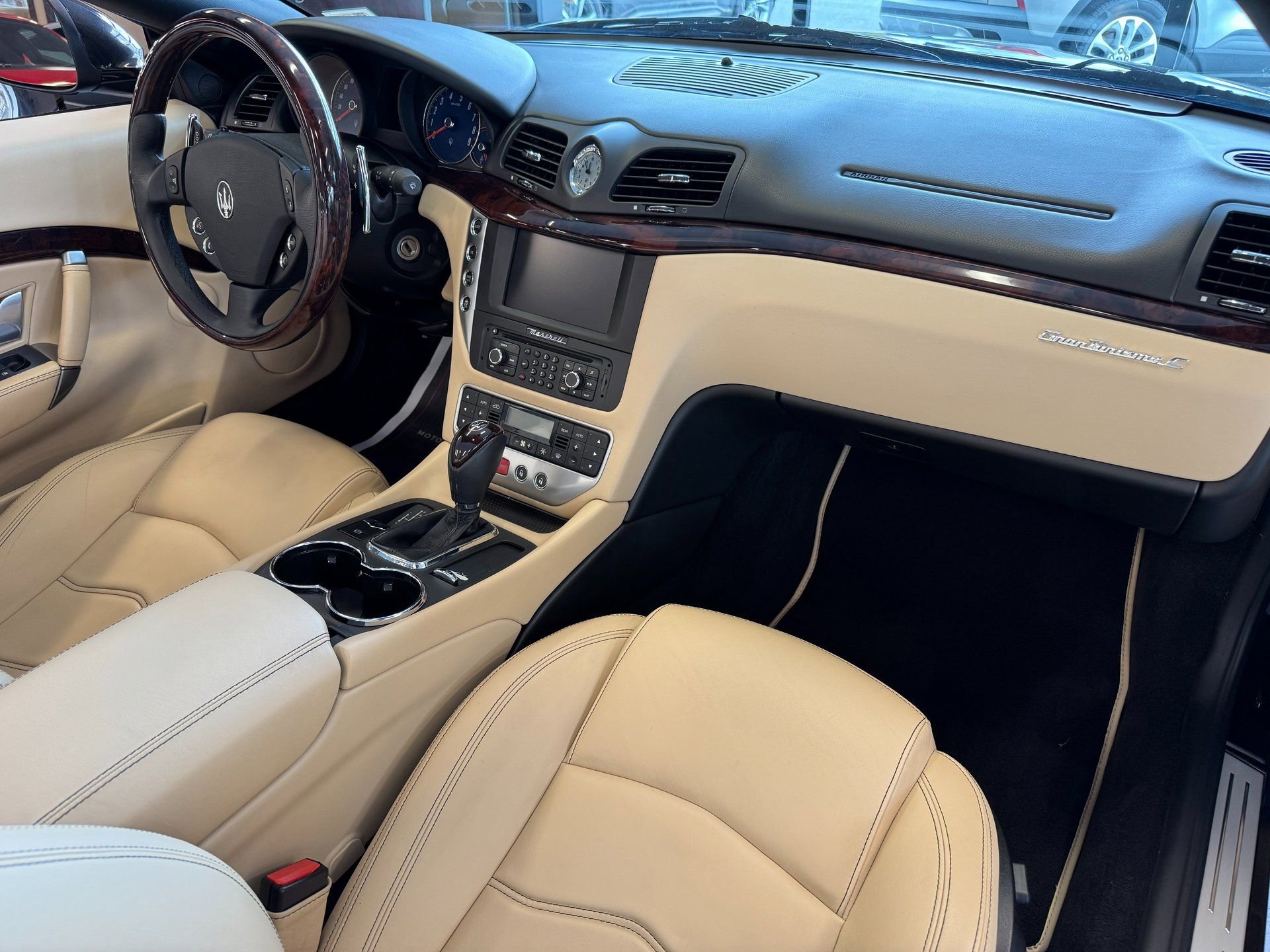 Used 2014 Maserati GranTurismo Convertible image 59