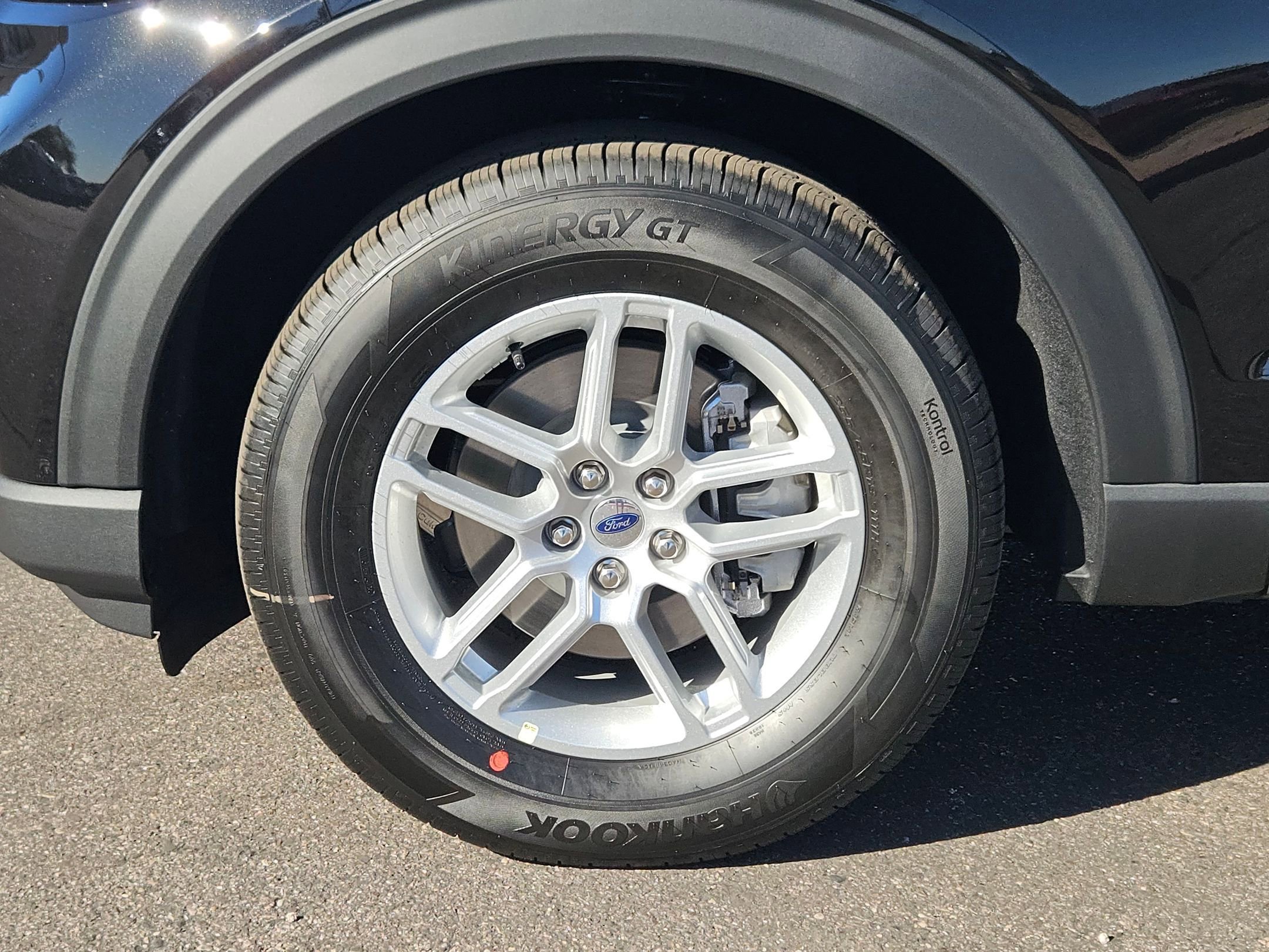 New 2026 Ford Explorer Active image 6