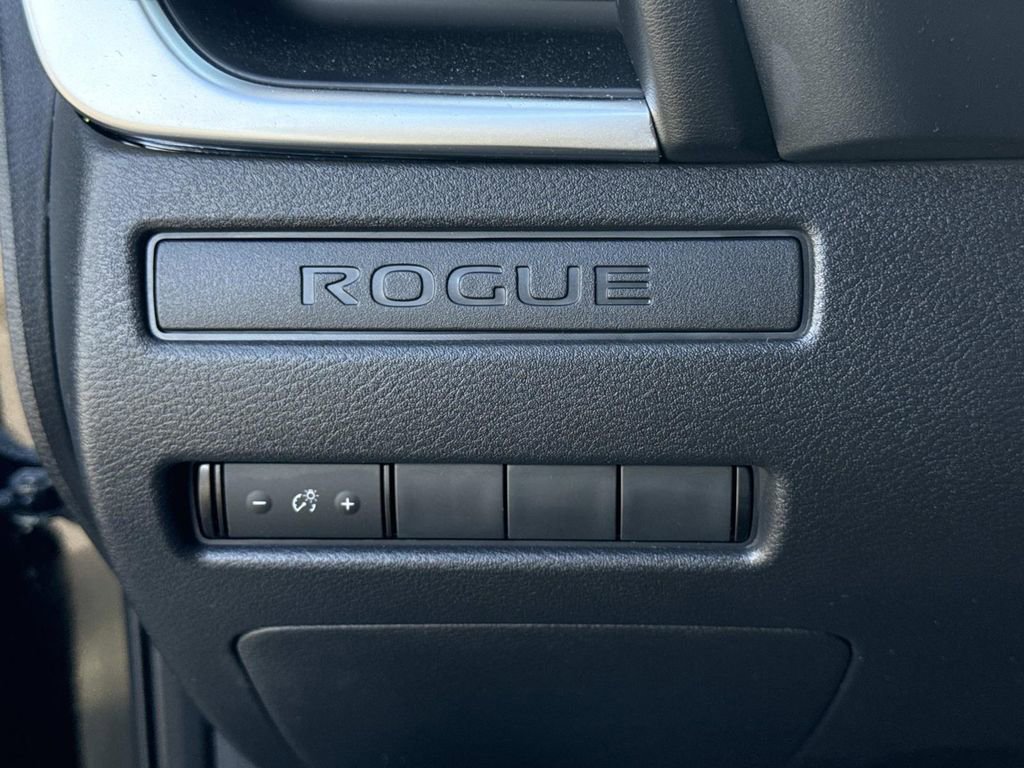 Certified 2023 Nissan Rogue S image 30