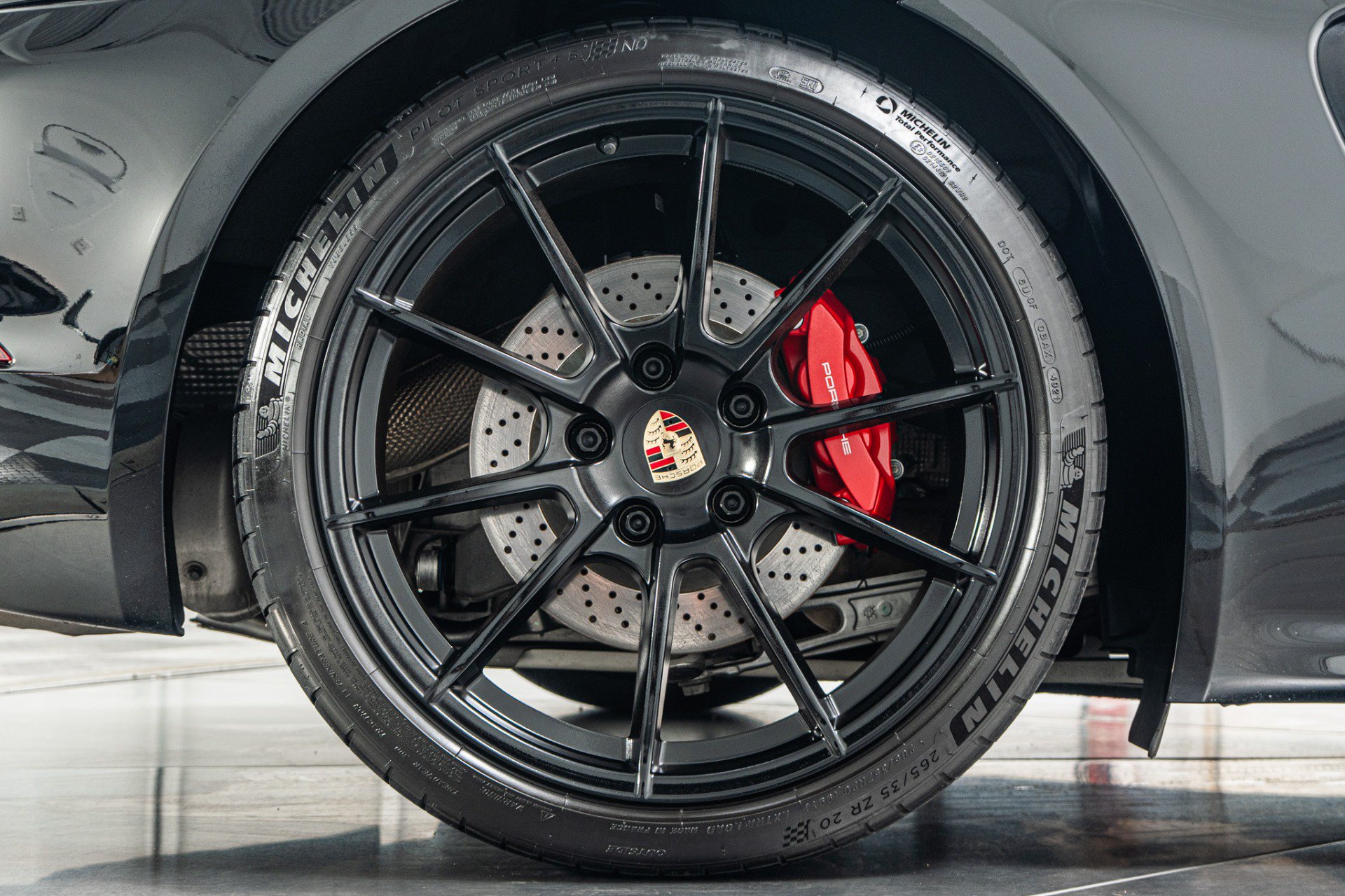 Used 2022 Porsche 718 Cayman GTS w/ Light Design Package RWD image 45