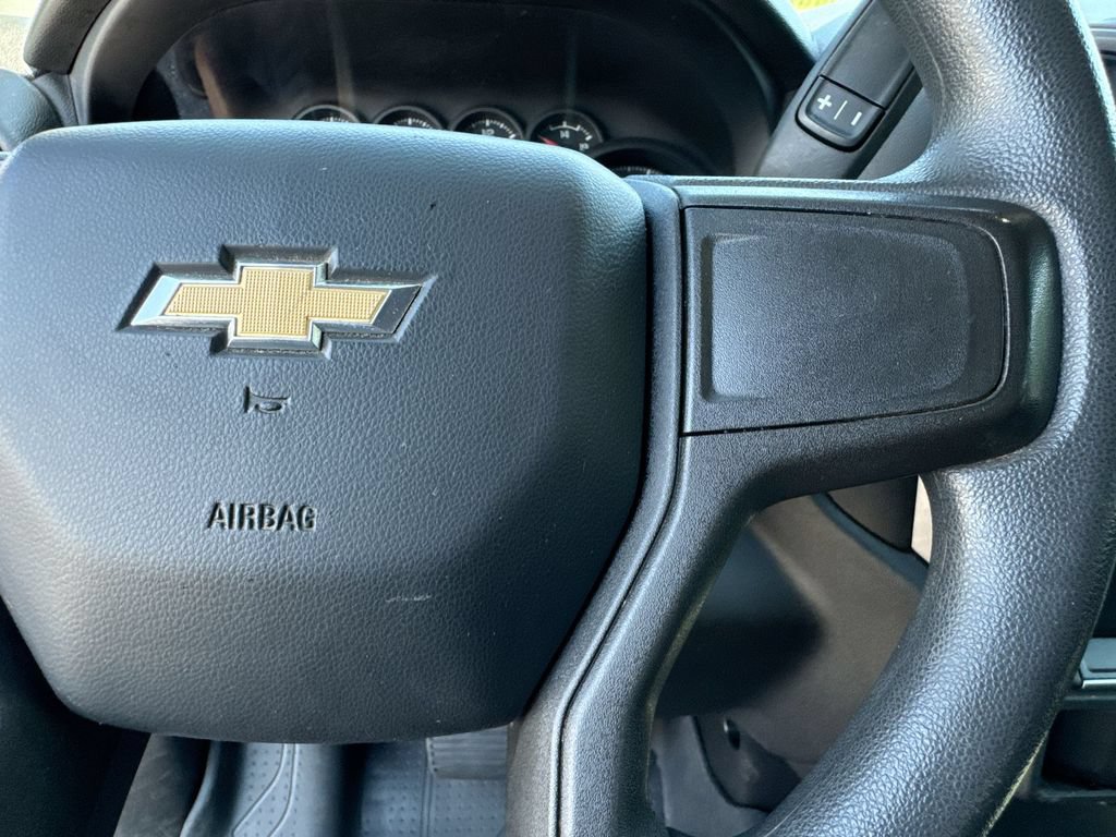 Used 2020 Chevrolet Silverado 1500 Custom w/ Custom Value Package RWD image 18