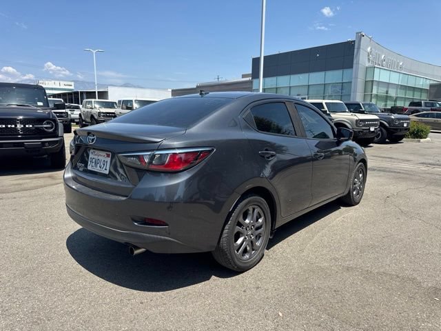 Used 2019 Toyota Yaris LE FWD image 4