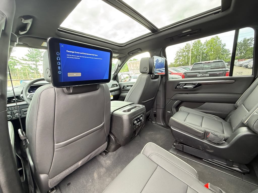 New 2026 Chevrolet Suburban Premier AWD/4WD image 25