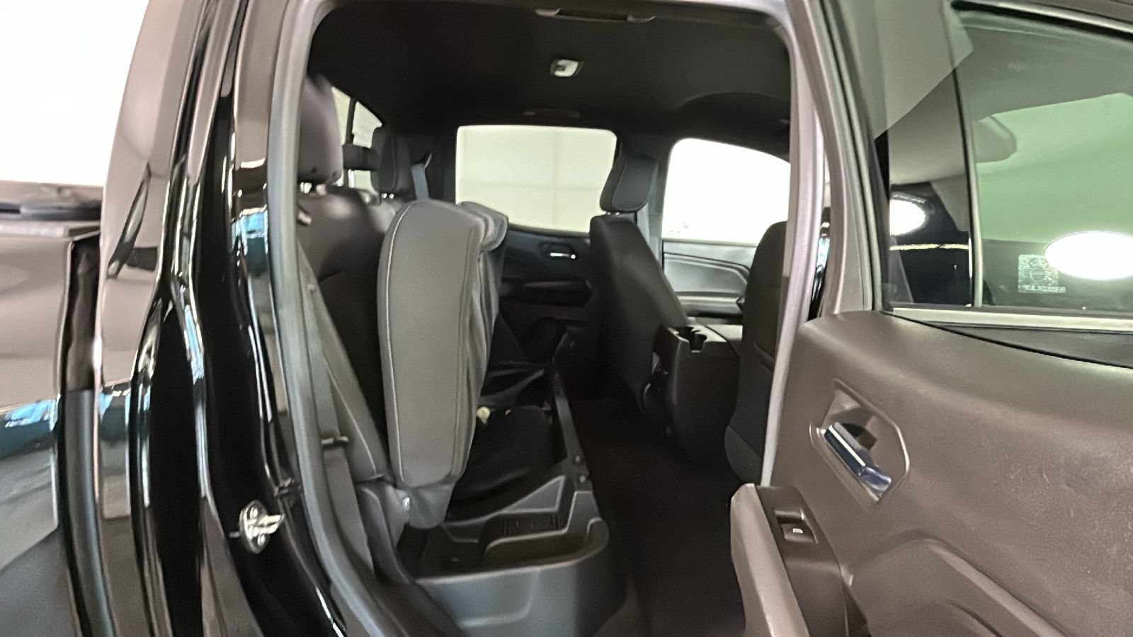 Used 2023 GMC Canyon Elevation w/ Convenience Package AWD/4WD image 33