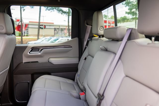 Used 2024 Chevrolet Silverado 1500 LTZ AWD/4WD image 27