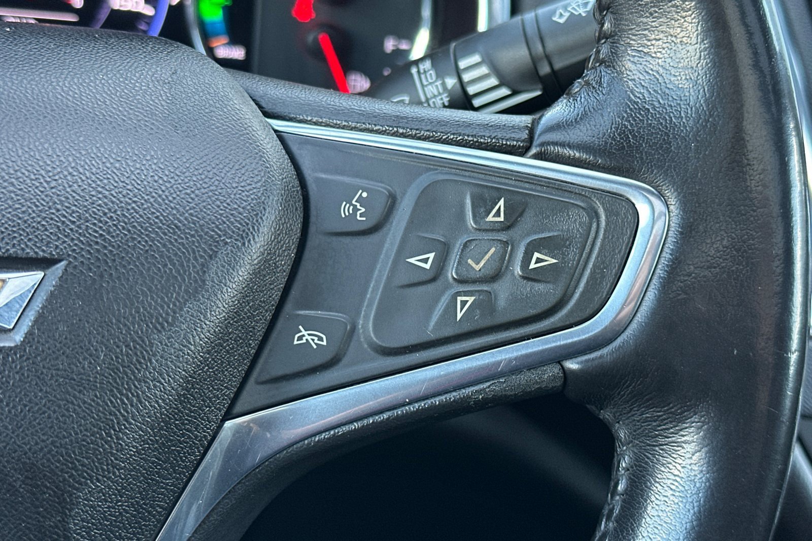 Used 2019 Chevrolet Malibu Hybrid w/ Leather Package image 26