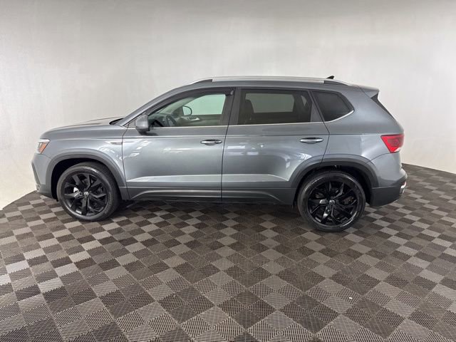 Used 2023 Volkswagen Taos SE AWD/4WD image 10