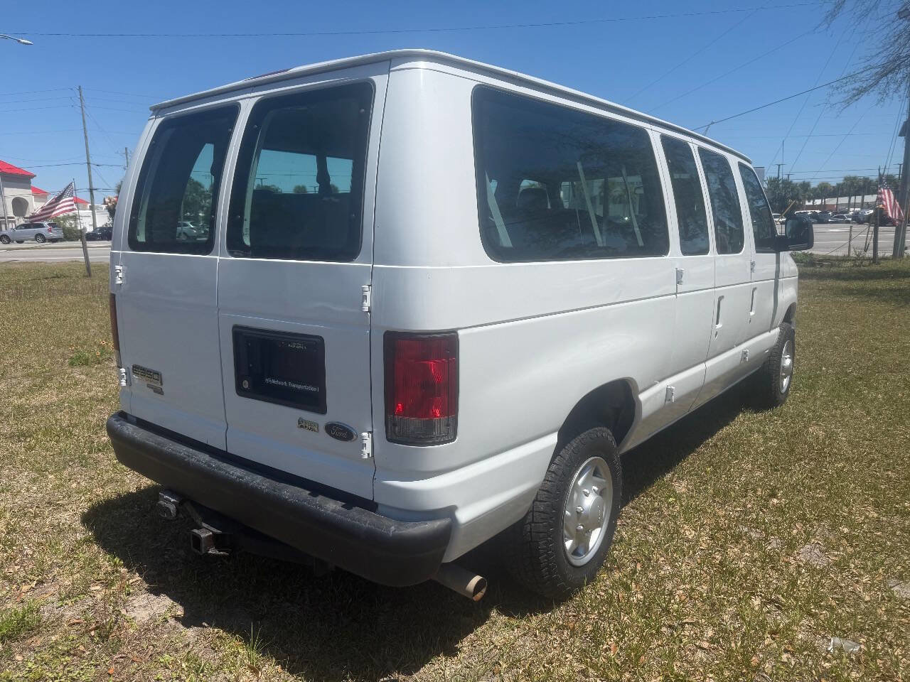 Used 2014 Ford E-350 and Econoline 350 XL w/ Power Windows & Locks Group RWD image 5