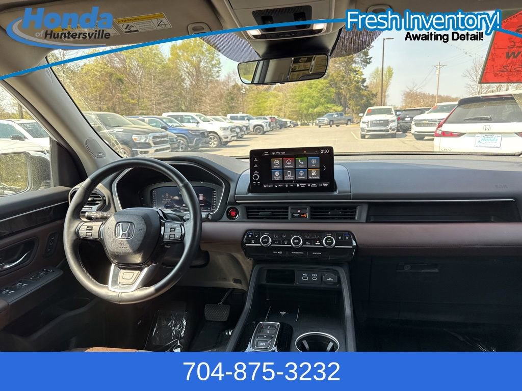 Used 2024 Honda Pilot Elite image 16
