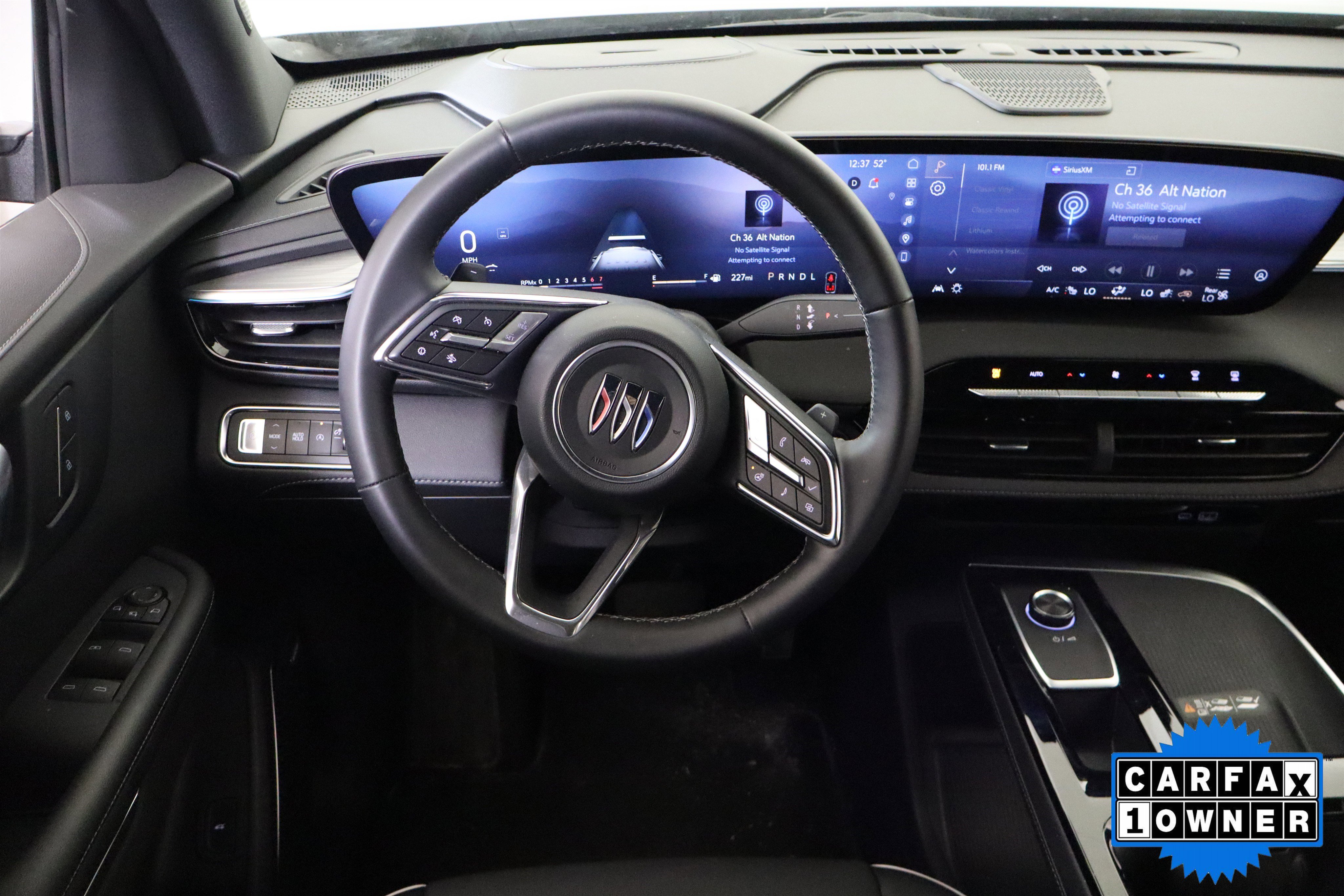 Used 2025 Buick Enclave Preferred image 18