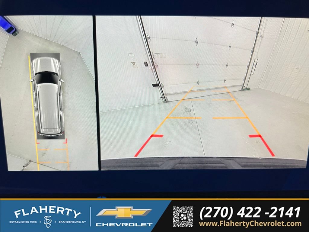 Used 2025 Chevrolet Suburban High Country AWD/4WD image 37