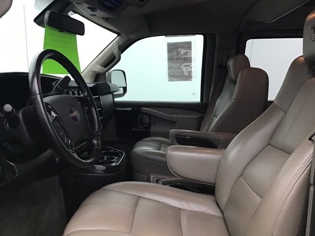 Used 2019 GMC Savana 2500 Extended w/ Enhanced Convenience Package image 18