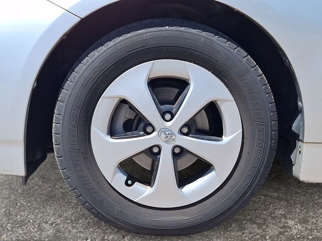 Used 2014 Toyota Prius Four FWD image 7