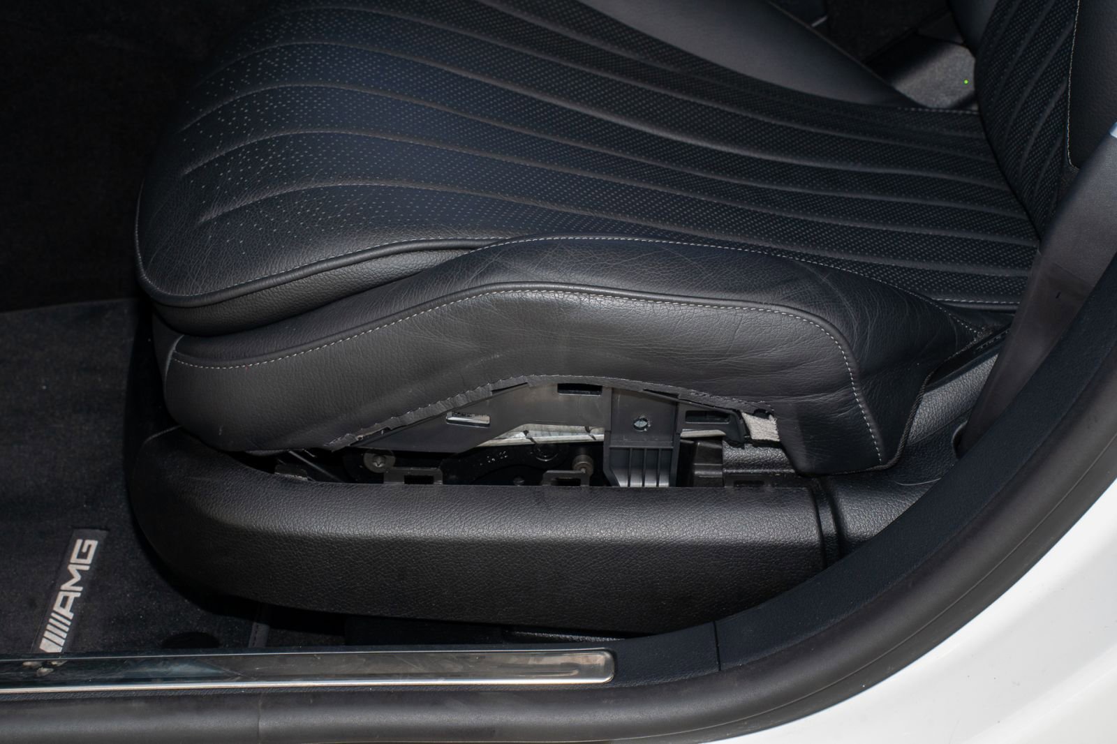 Used 2022 Mercedes-Benz S 500 S 500 w/ AMG Line Package image 29