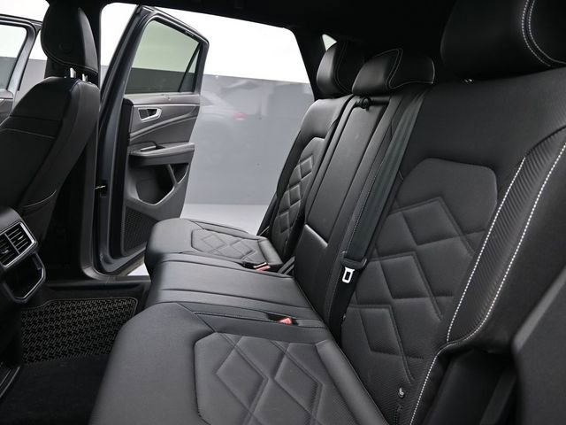 Used 2024 Volkswagen Atlas Cross Sport SE image 18