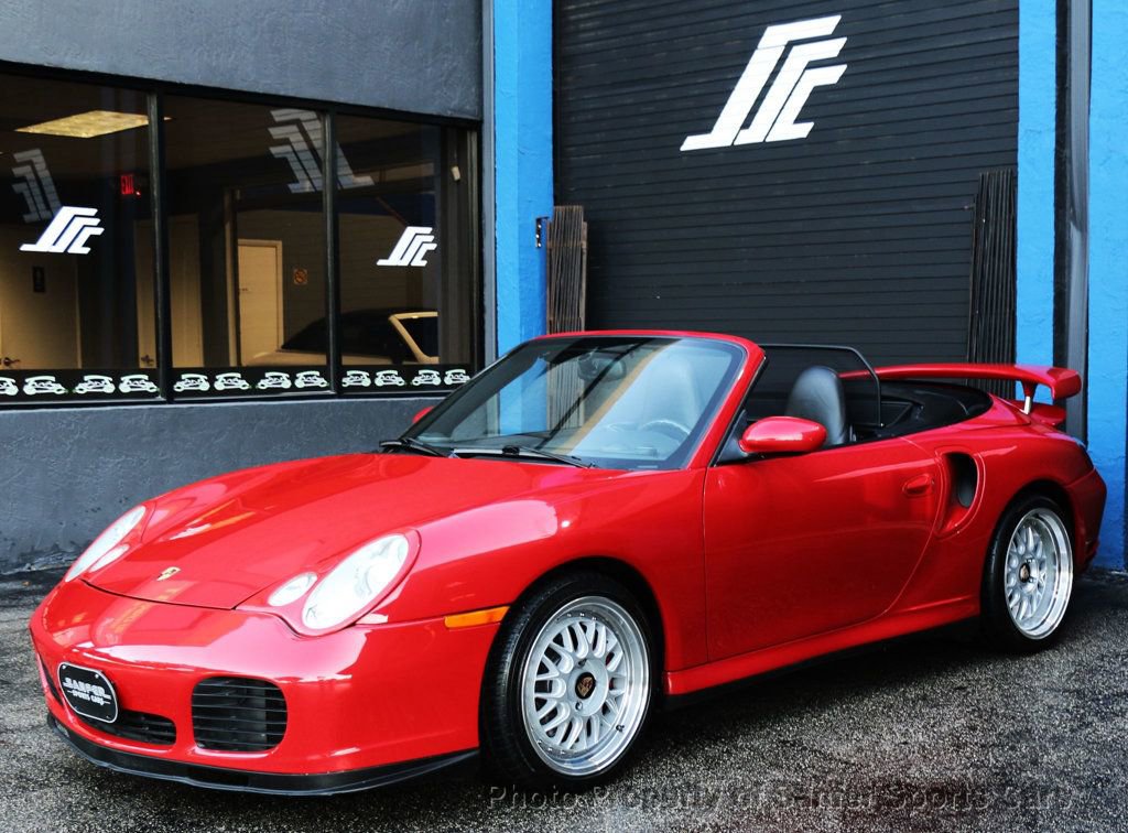Used 2004 Porsche 911 Turbo image 4