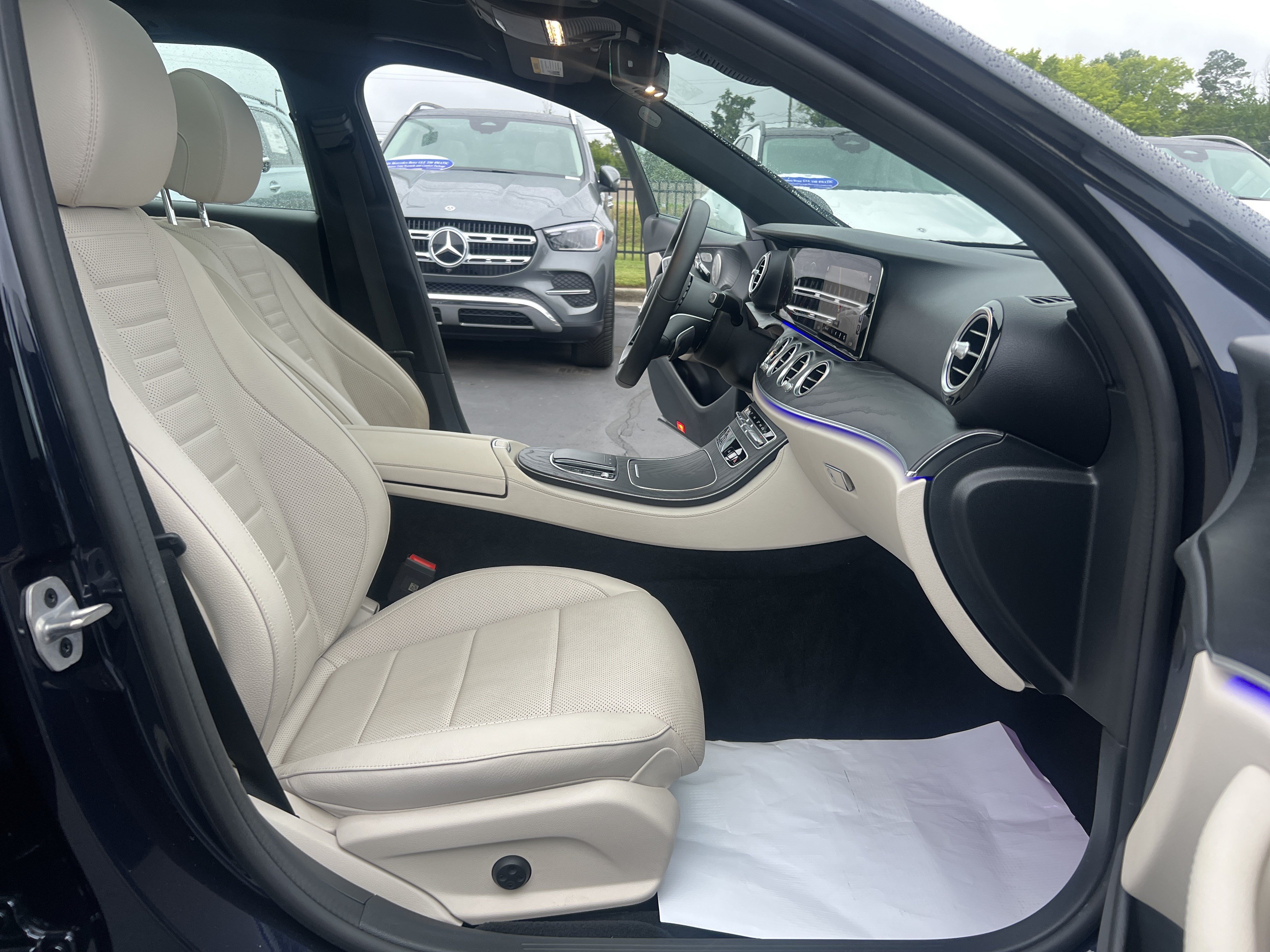 Certified 2023 Mercedes-Benz E 450 4MATIC All-Terrain Wagon w/ Premium Package image 35