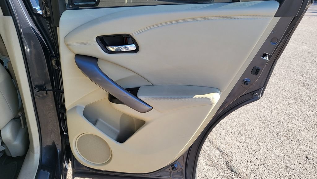 Used 2015 Acura RDX w/ Technology Package FWD image 24