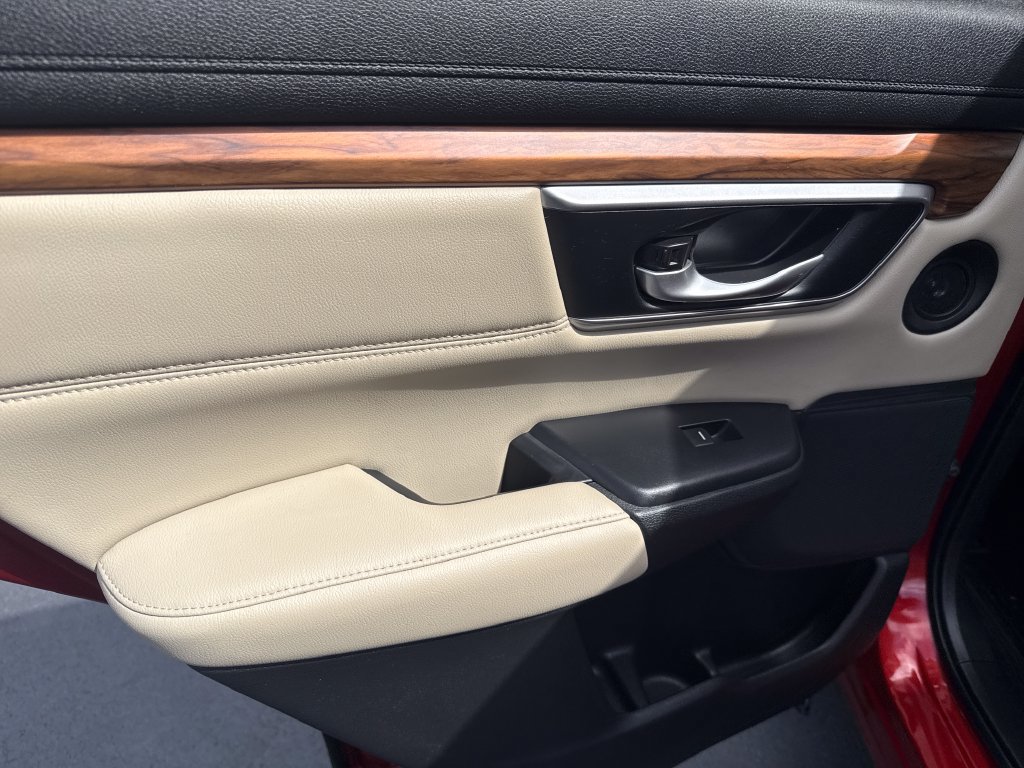 Used 2019 Honda CR-V Touring image 18