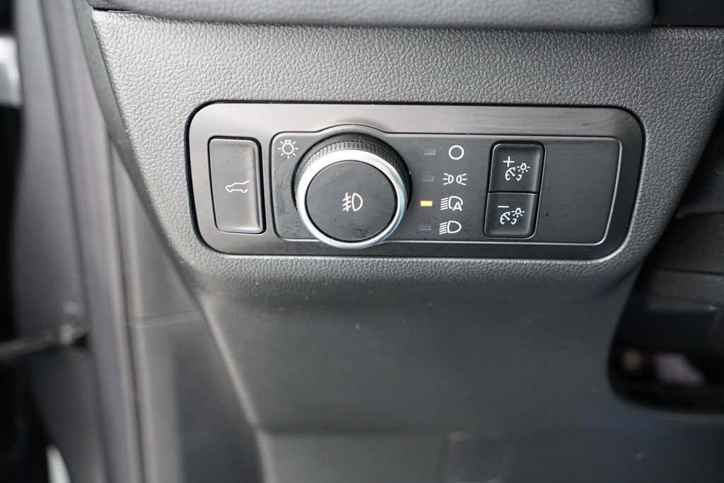 Certified 2023 Ford Escape Platinum image 29