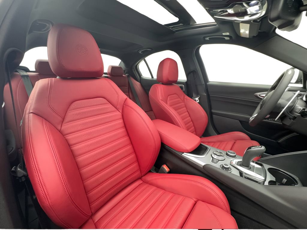 New 2025 Alfa Romeo Giulia RWD image 23