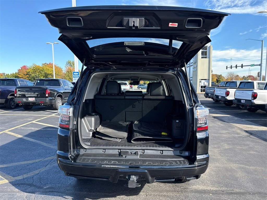 Used 2022 Toyota 4Runner TRD Sport w/ Technology Package image 6