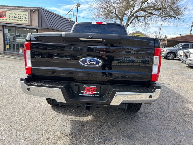 Used 2017 Ford F250 Lariat w/ Lariat Ultimate Package AWD/4WD image 9