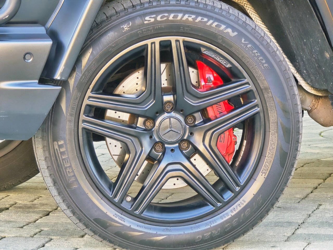 Used 2013 Mercedes-Benz G 63 AMG 4MATIC image 3