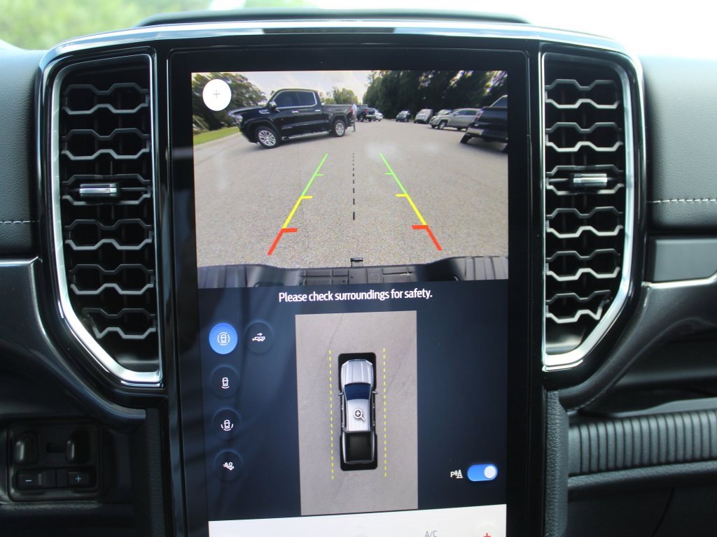 New 2025 Ford Ranger Lariat w/ Trailer Tow Package image 6