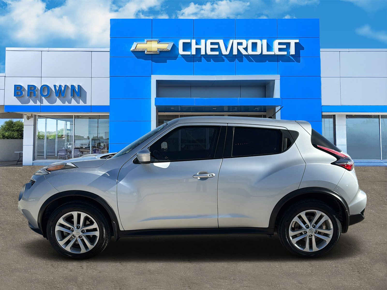 Used 2017 Nissan Juke S image 5