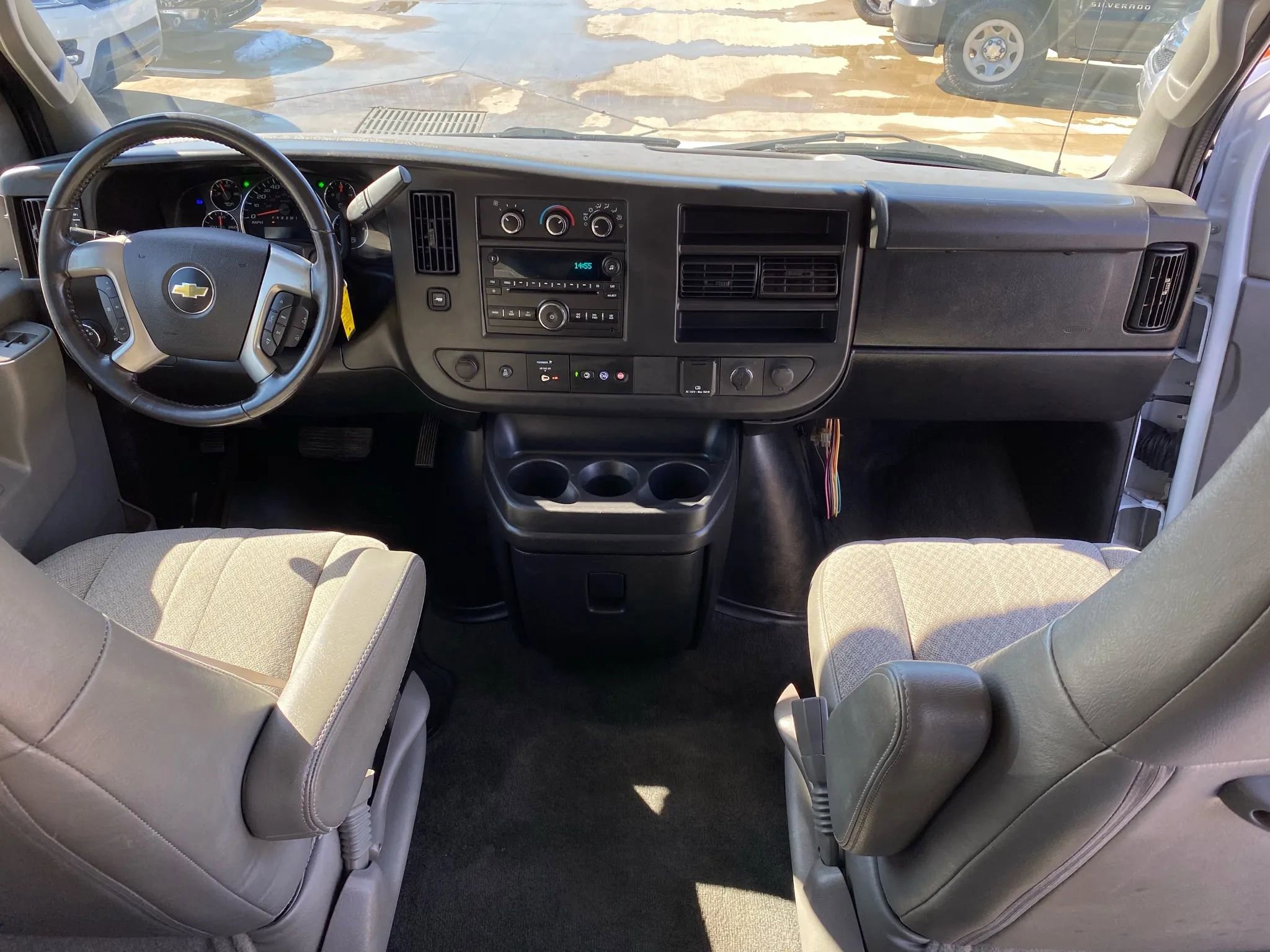 Used 2017 Chevrolet Express 2500 LS image 30