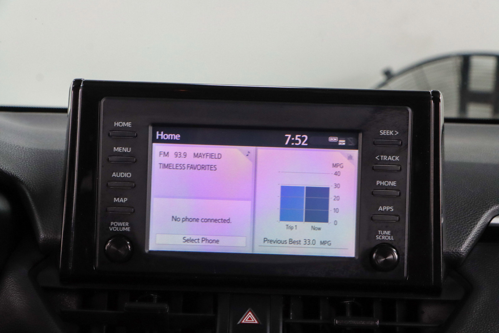 Used 2019 Toyota RAV4 XLE image 19