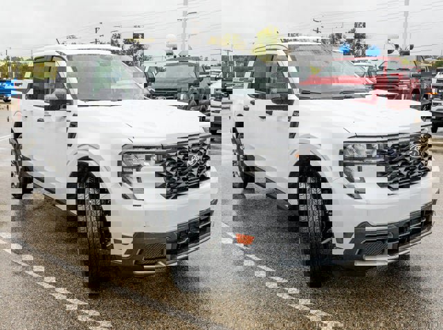 New 2025 Ford Maverick XLT image 2