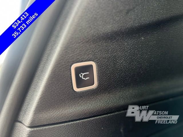 Used 2025 Chrysler Pacifica Limited image 23