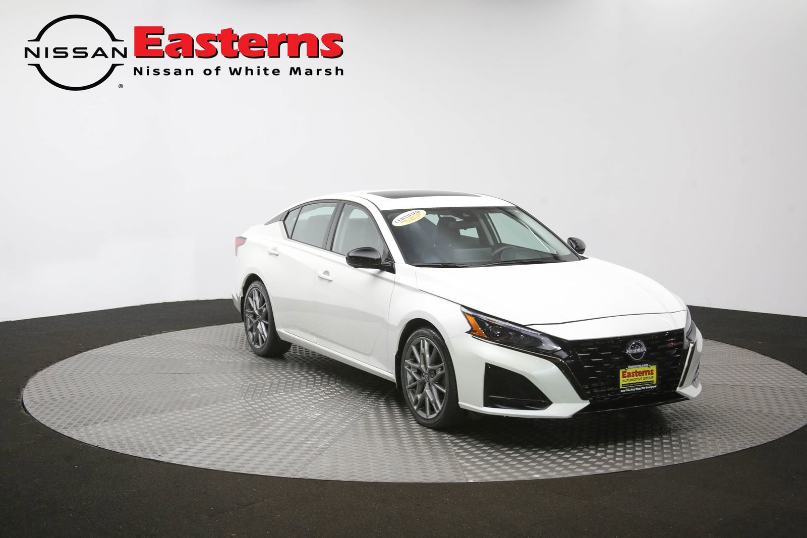 Used 2024 Nissan Altima 2.0 SR FWD image 48