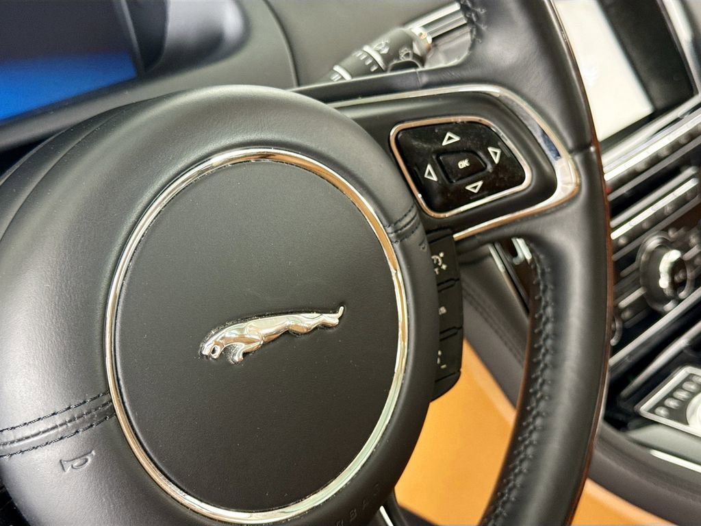 Used 2014 Jaguar XJ L Supercharged image 20