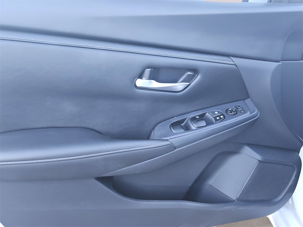 Used 2024 Nissan Sentra SV image 18