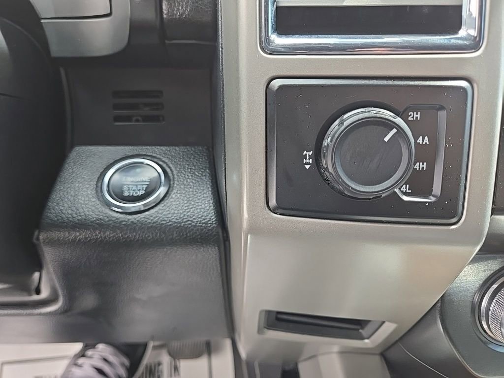 Used 2015 Ford F150 Lariat w/ Equipment Group 502A Luxury AWD/4WD image 37