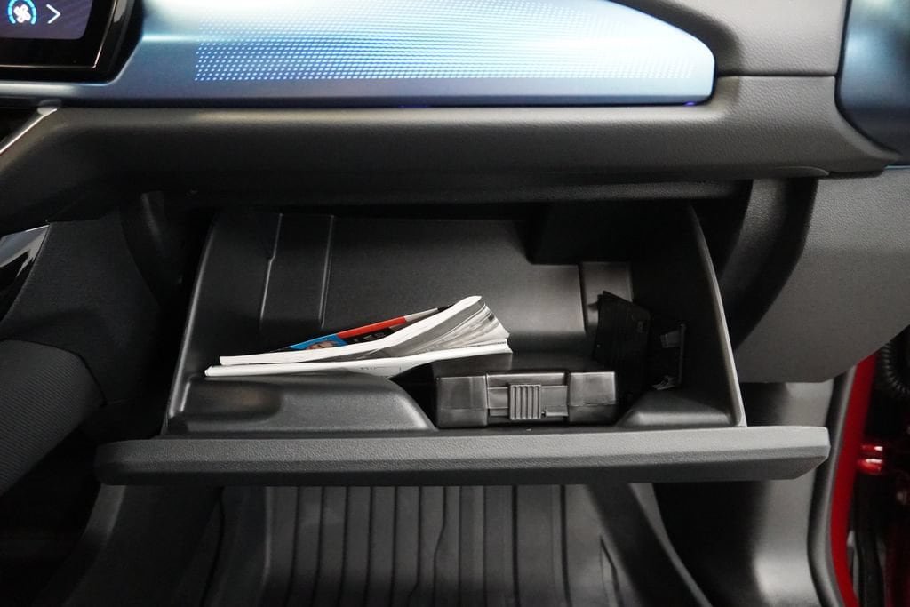 New 2026 Chevrolet Equinox EV LT w/ LPO, Blackout Package FWD image 39