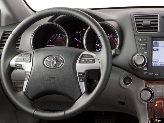 Used 2013 Toyota Highlander FWD image 7