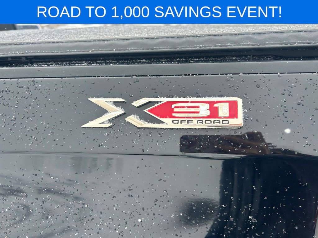 Used 2019 GMC Sierra 1500 SLT w/ SLT Premium Package image 12