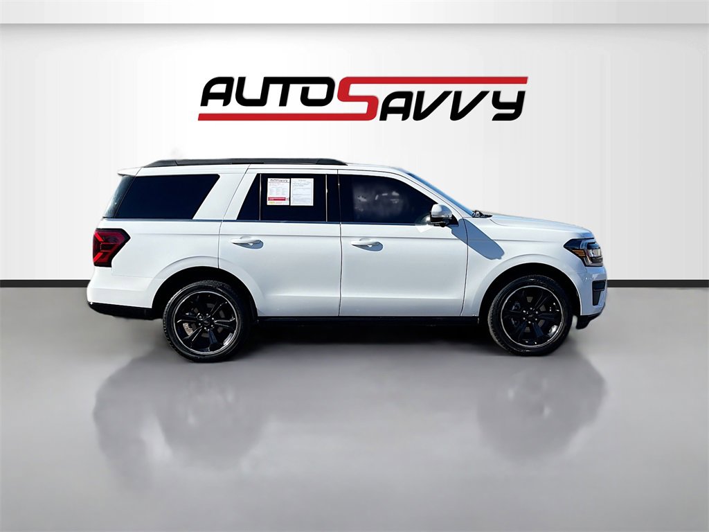 Used 2023 Ford Expedition Limited image 8